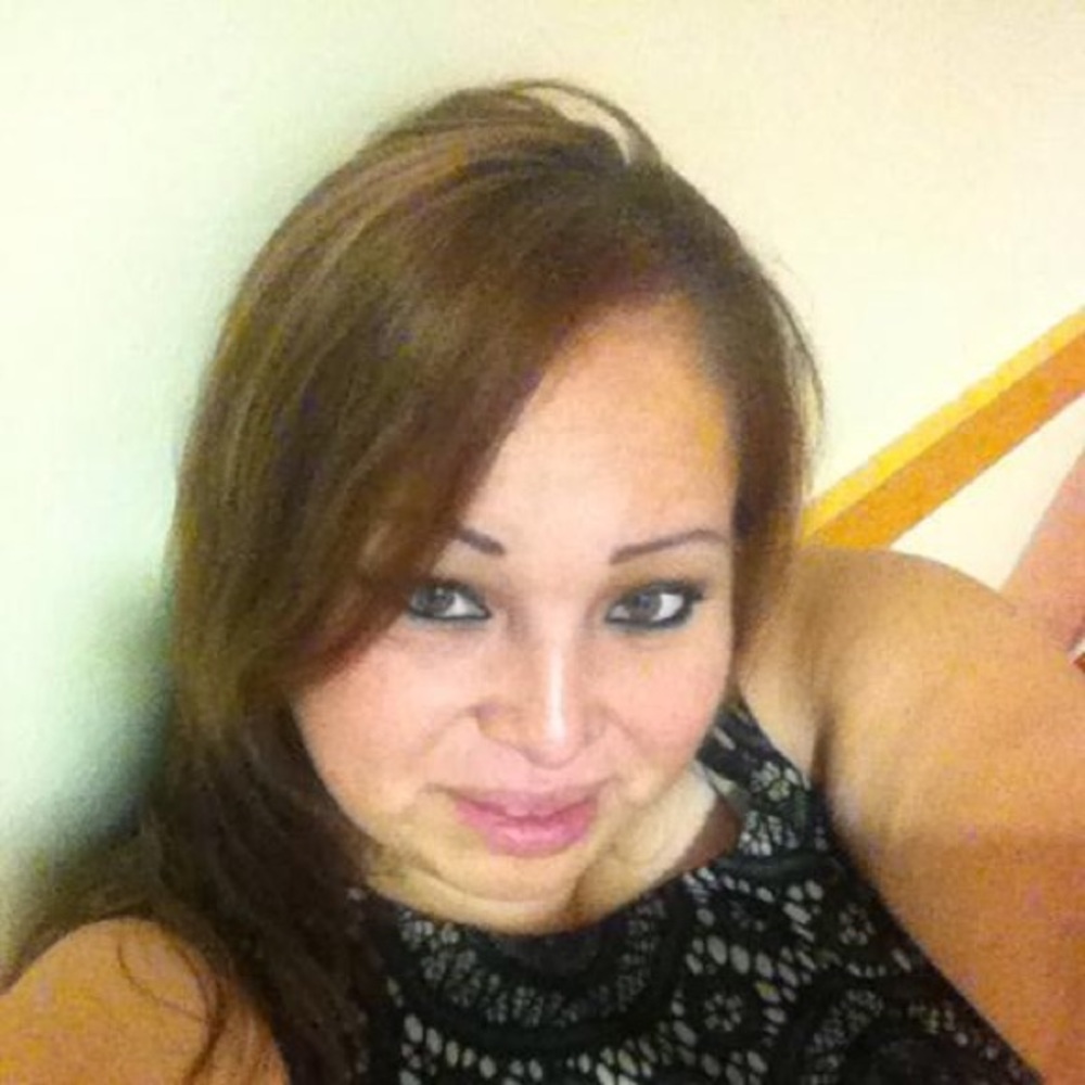 Meet your Posher, Elena